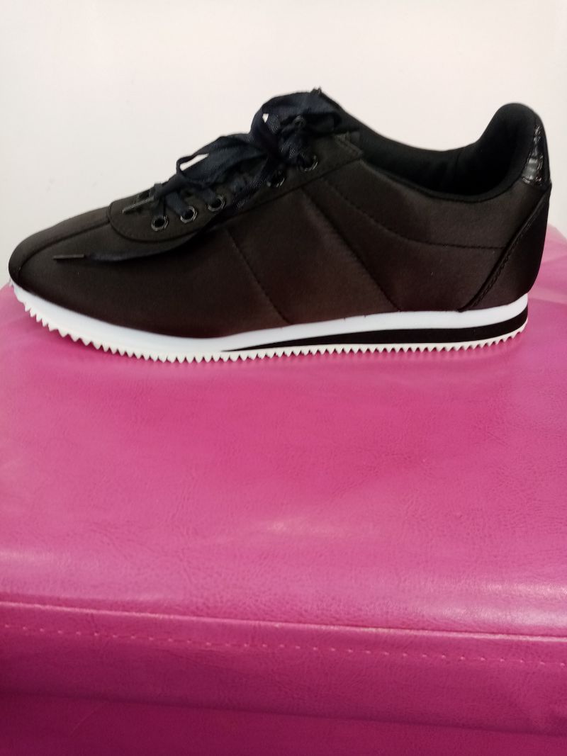 Ladies Black Trainer